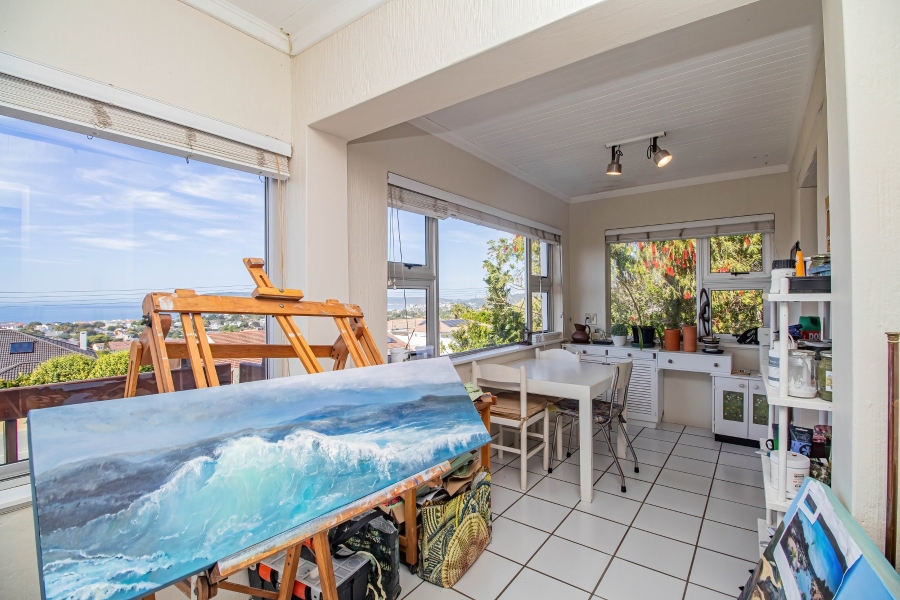 3 Bedroom Property for Sale in Upper Robberg Western Cape